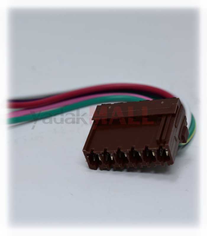 سوکت چراغ خطر عقب پژو 405